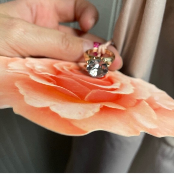 New show Me Your Mumu Veronica Cowl Satin Dress with a ring attached medium - Picture 6 of 7